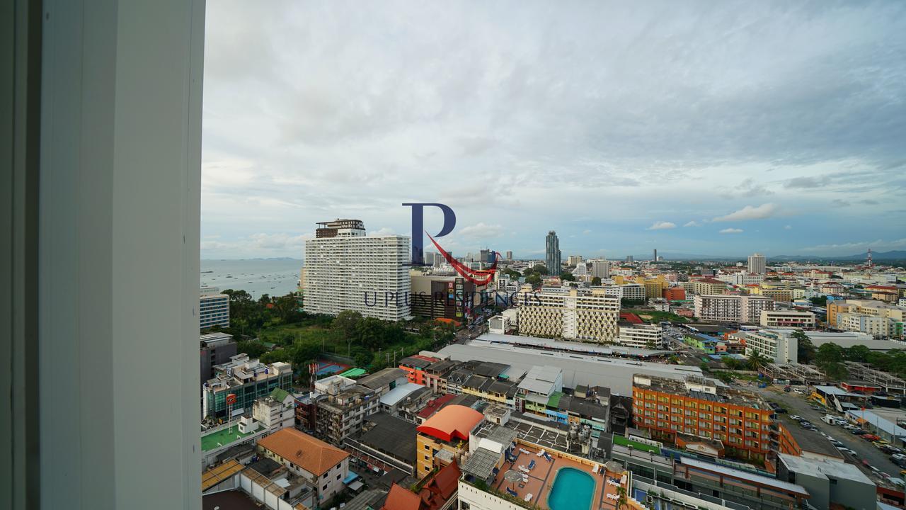 Appartement The Base Pattaya Extérieur photo