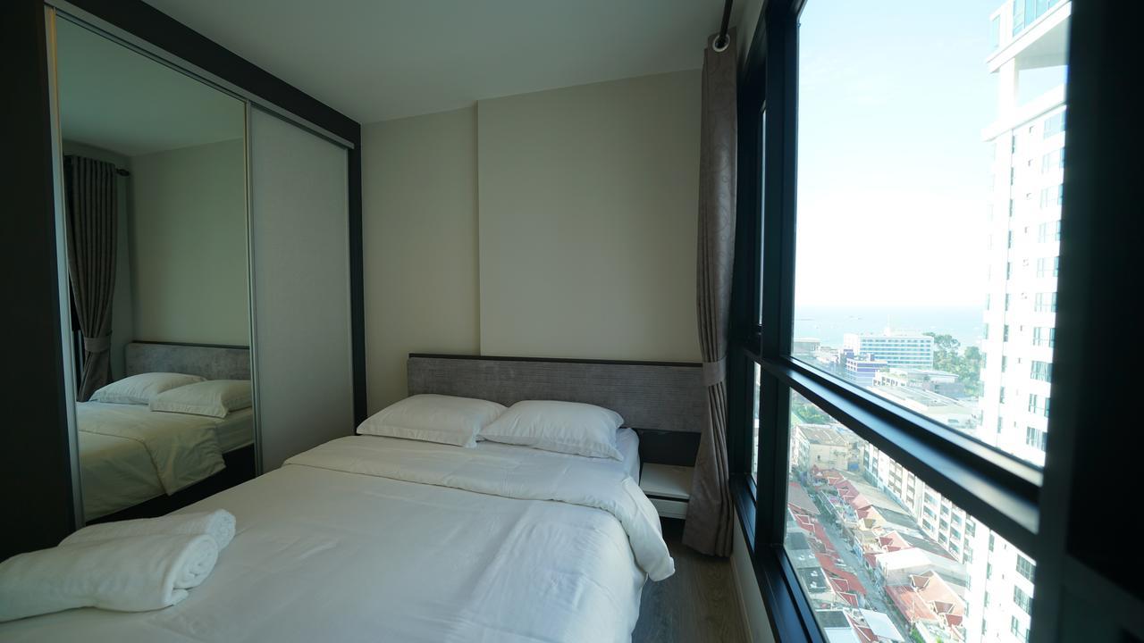 Appartement The Base Pattaya Extérieur photo