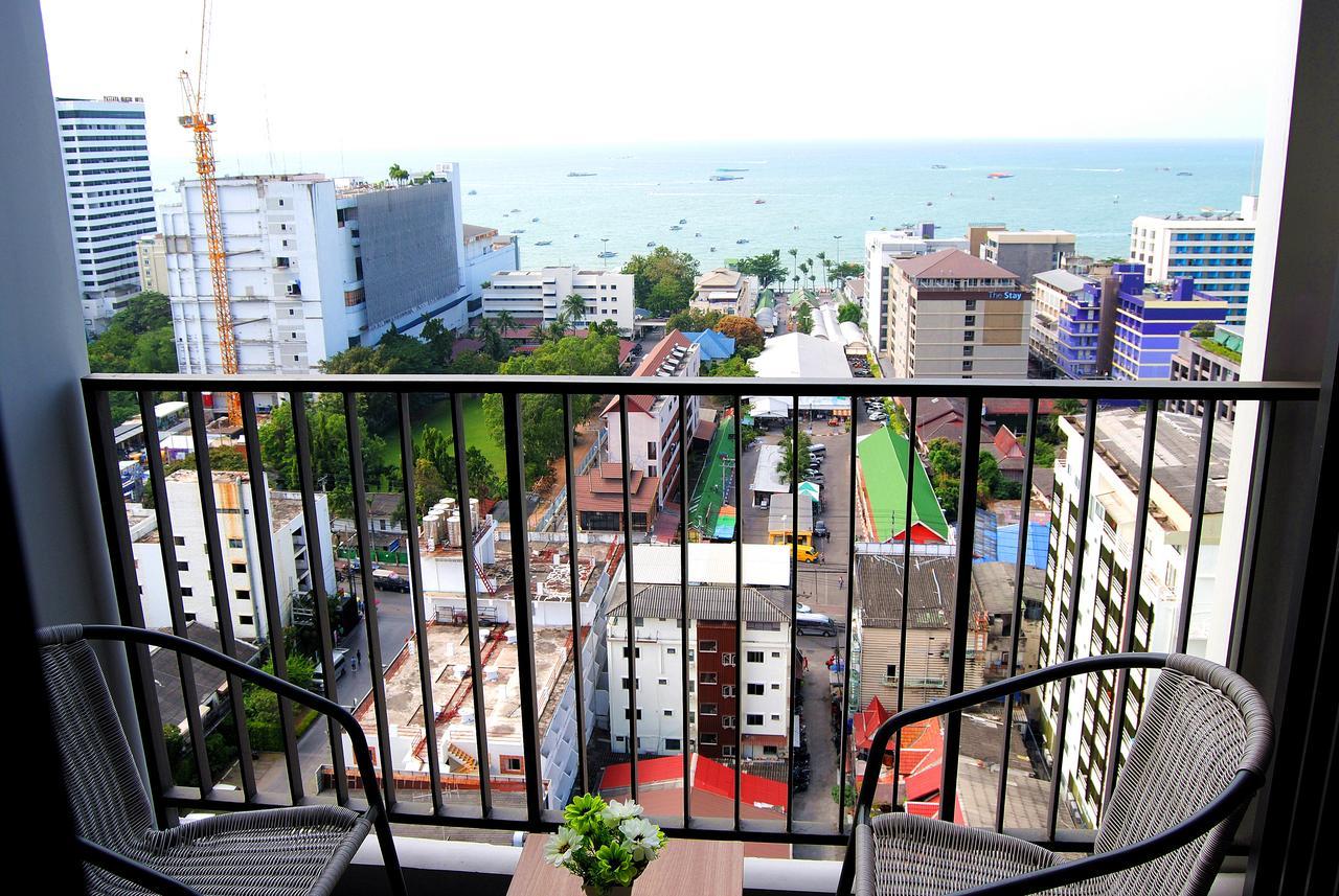 Appartement The Base Pattaya Extérieur photo